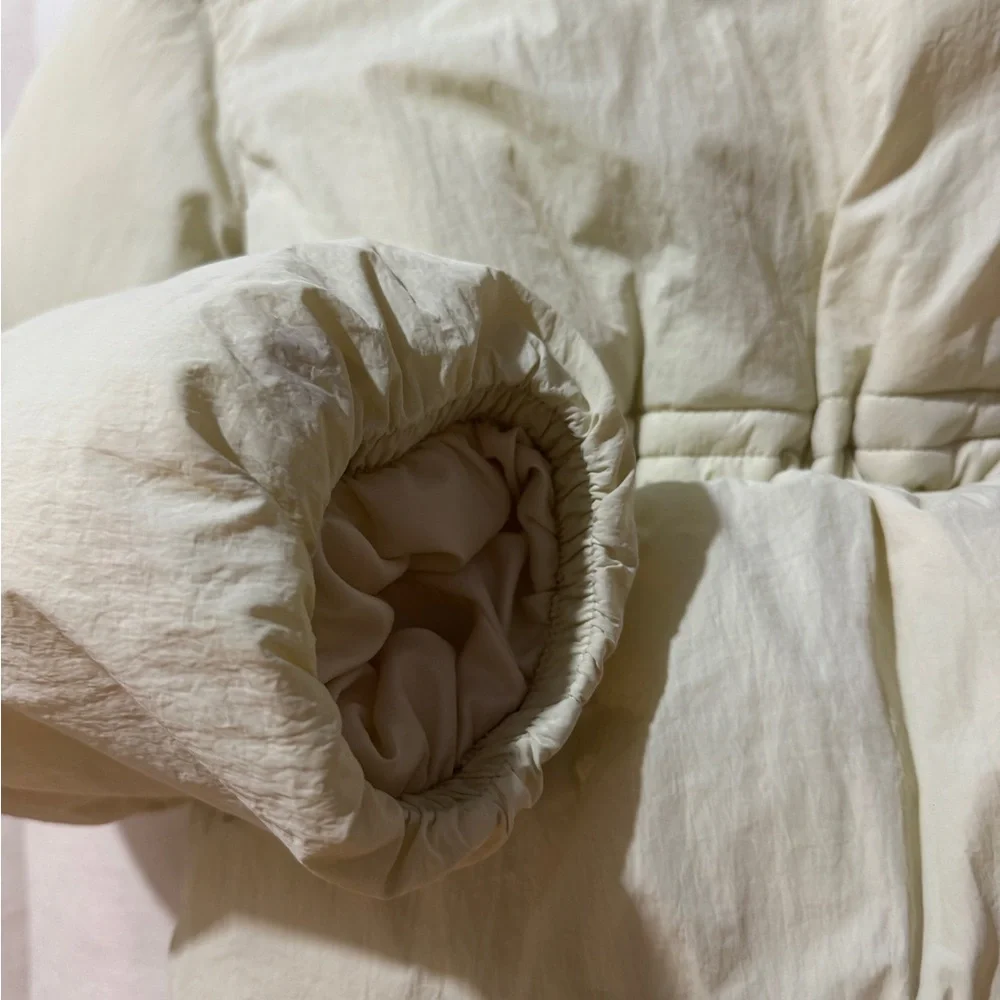 Boohoo Women's Cream Puffer Jacket - Picture 12 of 13